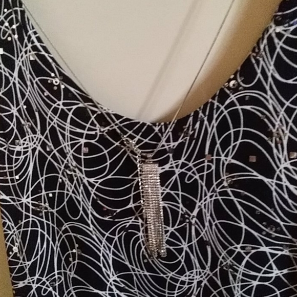 Top - Picture 3 of 8